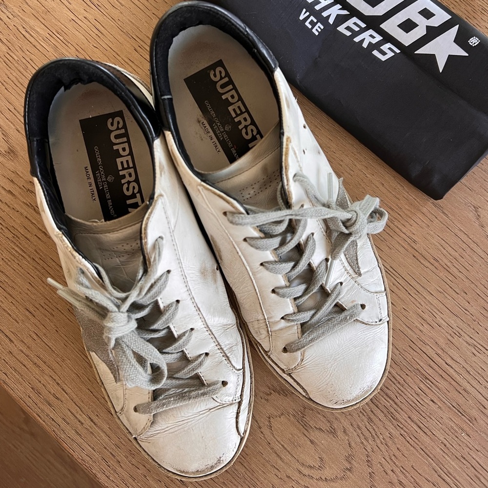 Golden Goose Superstar Sneaker - Picture 7 of 8